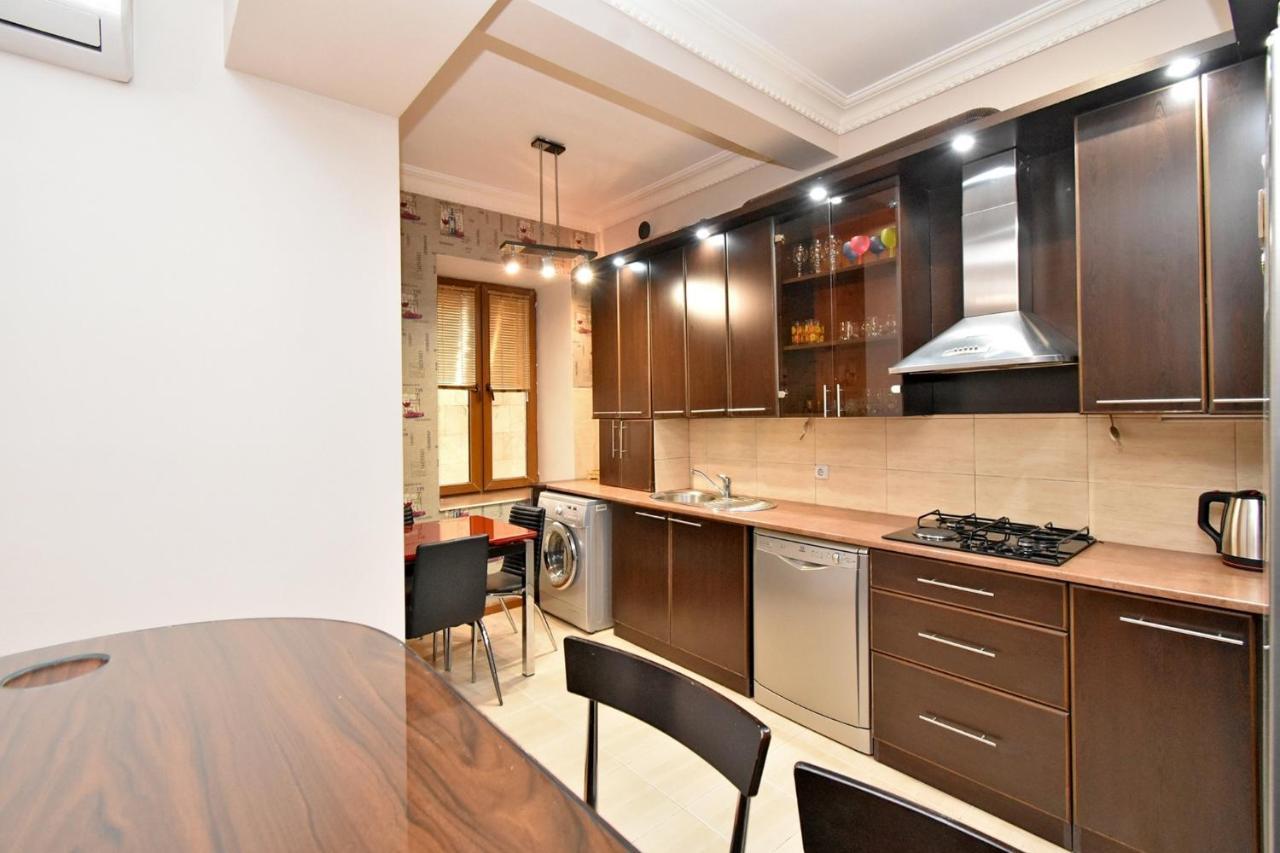 Prime 2 Bedroom In The Center Of Yerevan,near Republic Square Yerevan