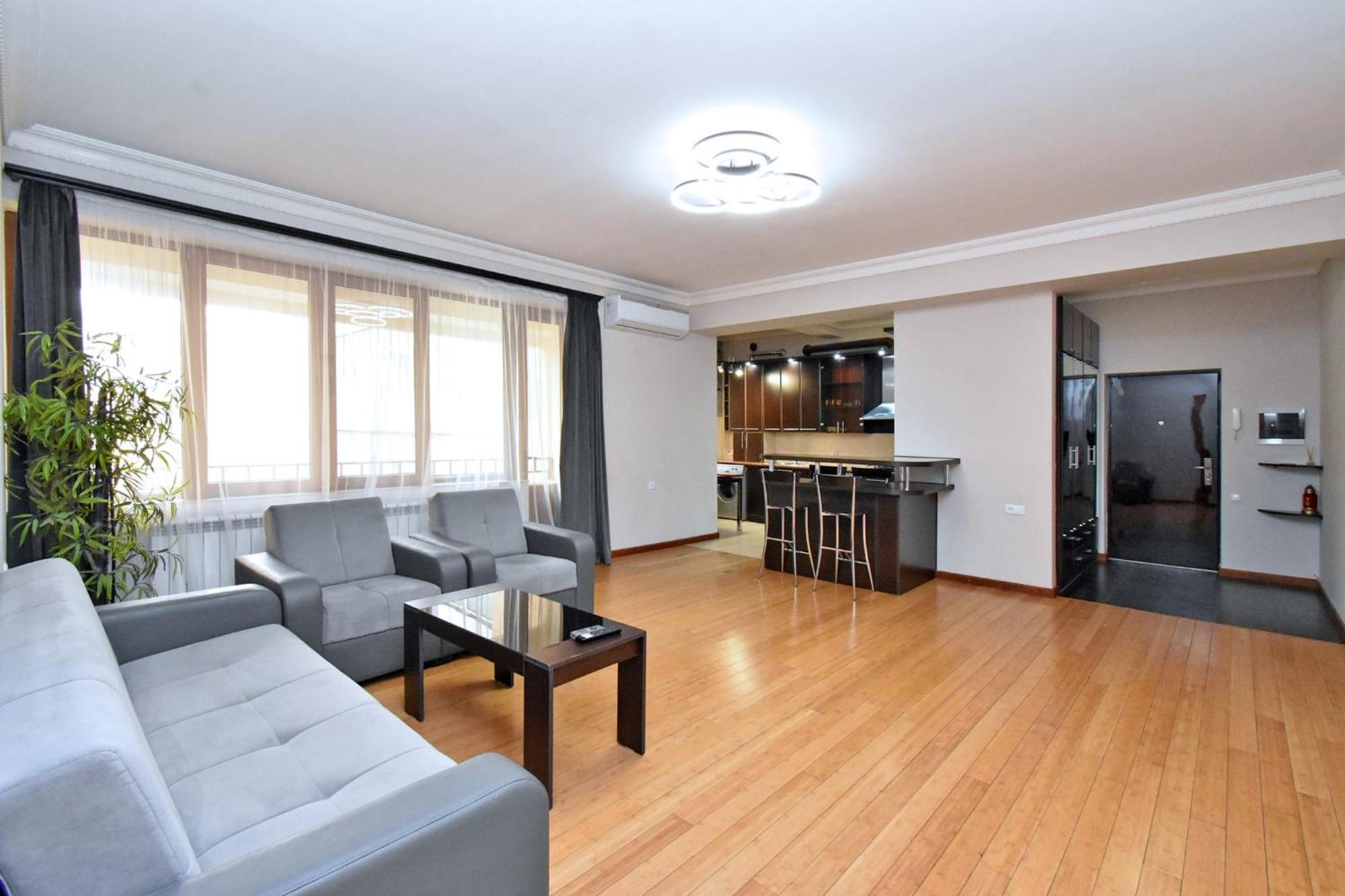 Prime 2 Bedroom In The Center Of Yerevan,near Republic Square Apartment Yerevan